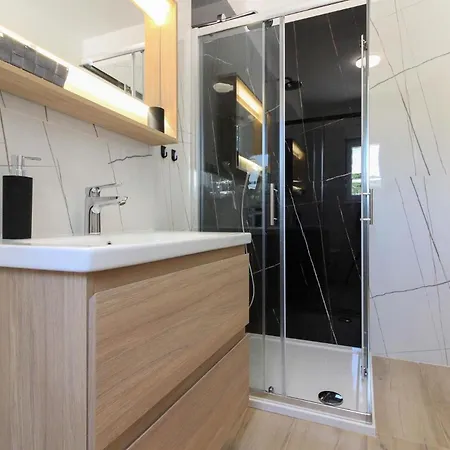 Mit Privatpool Fuer 4 Personen Ca 60 Qm In Sisan, Istrien Suedkueste Von Istrien Holiday home Sisan